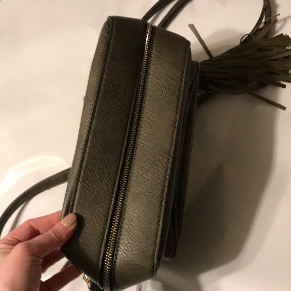 Olive Cross Body - Picture 3 of 8
